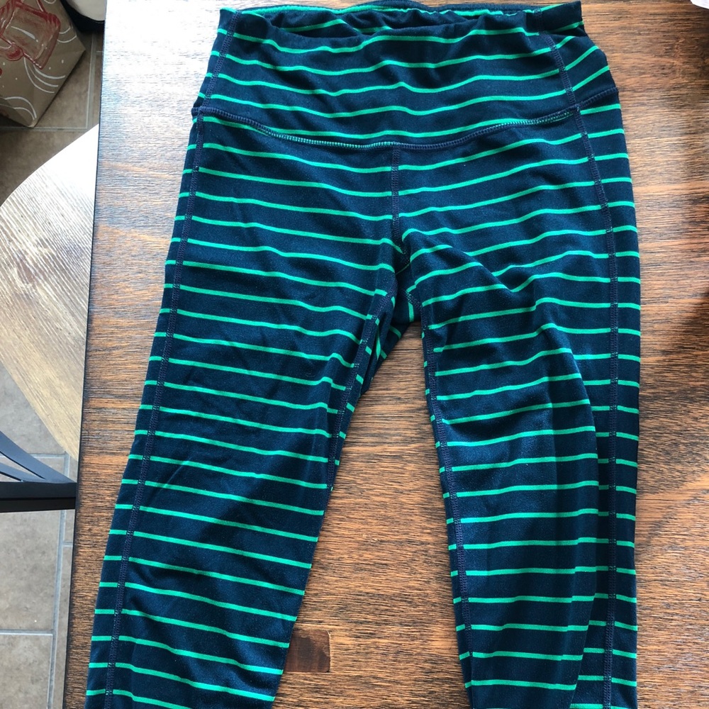 Athleta capris green and navy